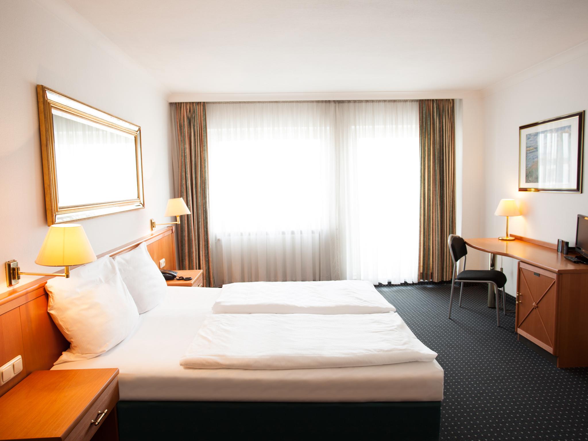 Ina Hotel Royal Кьолн Екстериор снимка
