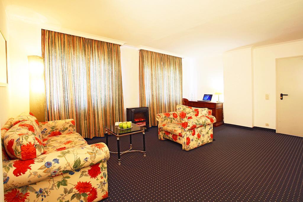 Ina Hotel Royal Кьолн Екстериор снимка
