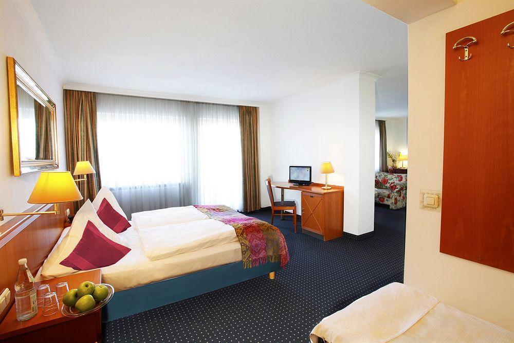 Ina Hotel Royal Кьолн Екстериор снимка