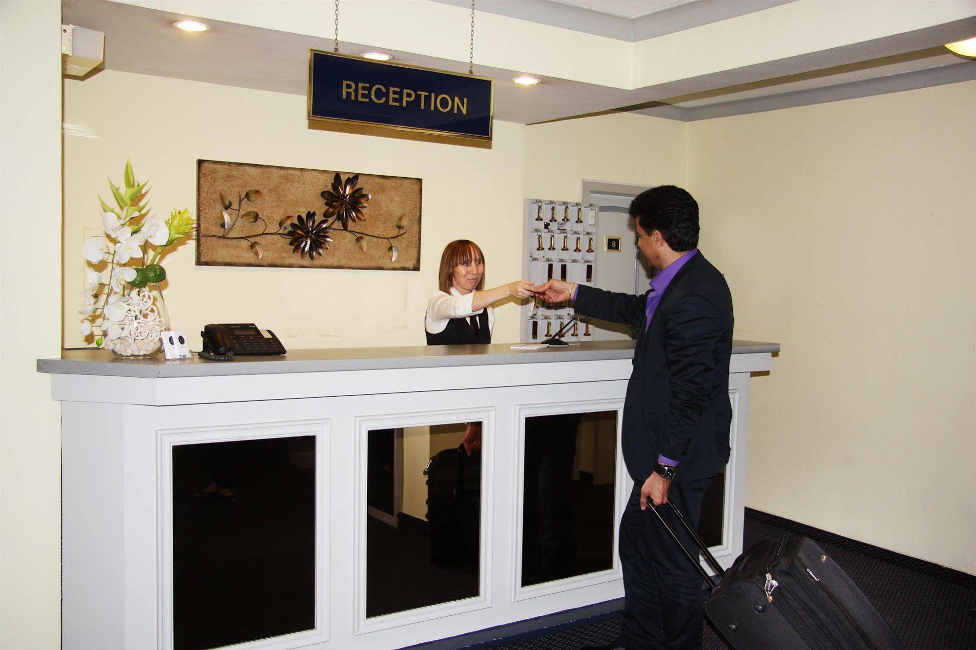 Ina Hotel Royal Кьолн Екстериор снимка