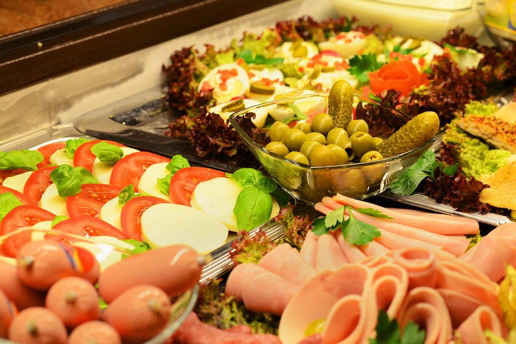 Ina Hotel Royal Кьолн Екстериор снимка